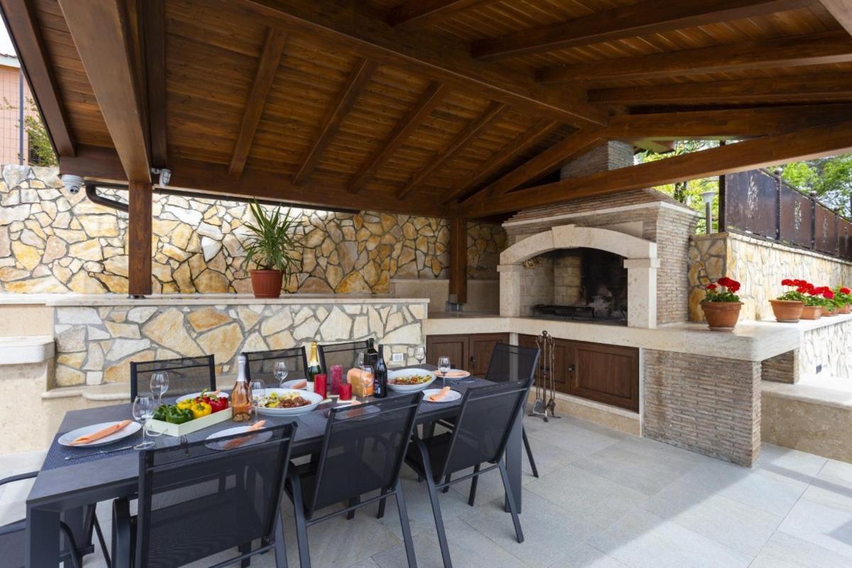 Villa Vita In Porec - Haus Fuer 6-8 Personen Kaštelir Zewnętrze zdjęcie