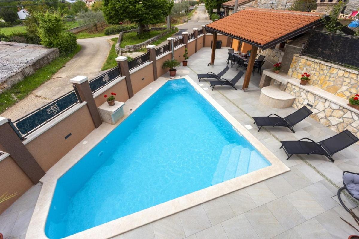 Villa Vita In Porec - Haus Fuer 6-8 Personen Kaštelir Zewnętrze zdjęcie