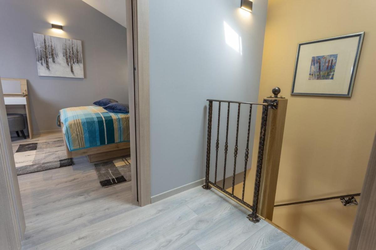 Villa Vita In Porec - Haus Fuer 6-8 Personen Kaštelir Zewnętrze zdjęcie