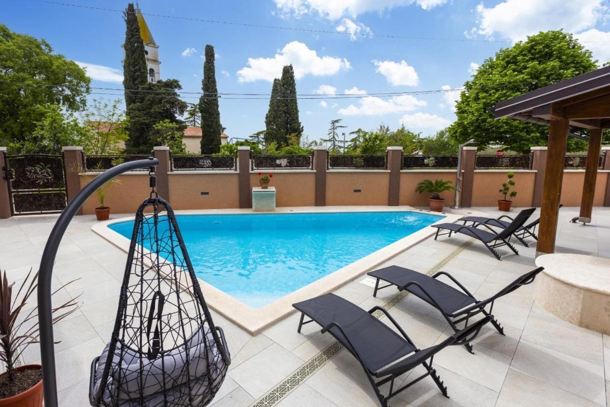 Villa Vita In Porec - Haus Fuer 6-8 Personen Kaštelir Zewnętrze zdjęcie