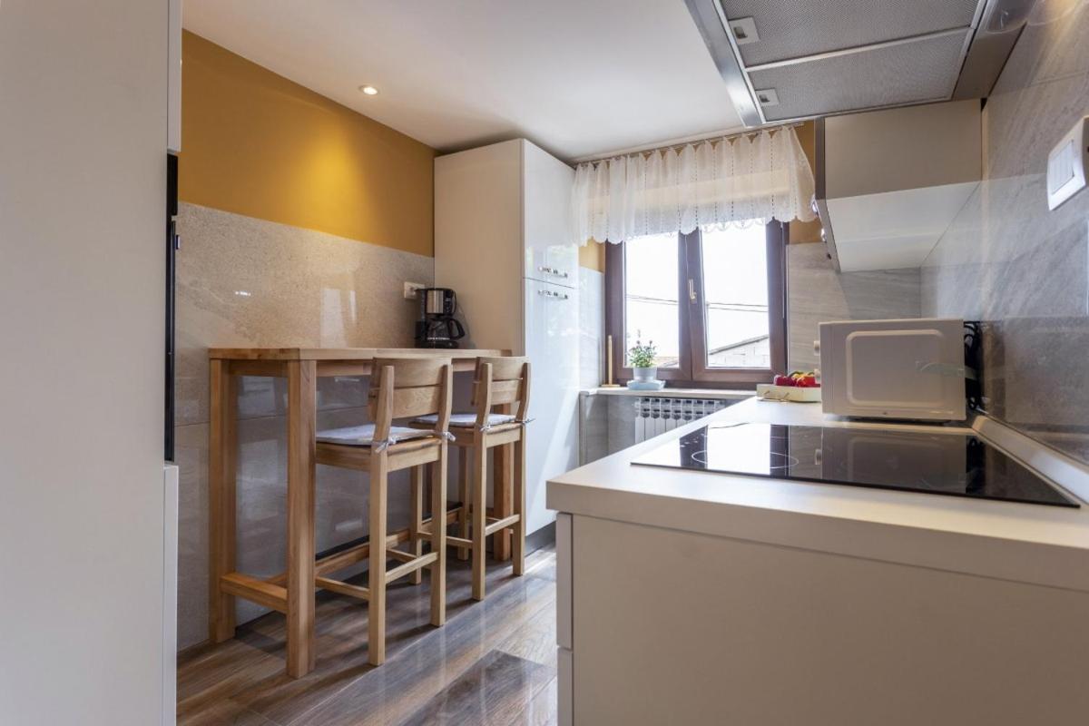 Villa Vita In Porec - Haus Fuer 6-8 Personen Kaštelir Zewnętrze zdjęcie
